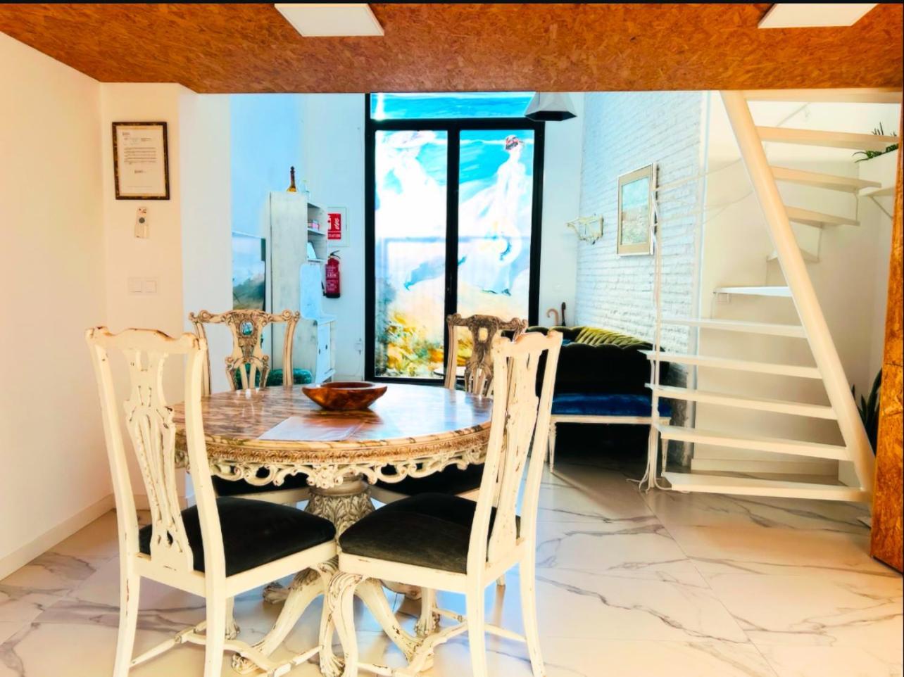 Loft Con Mucha Luz En El Centro Barrio Ruzafa Villa Valencia Exterior photo